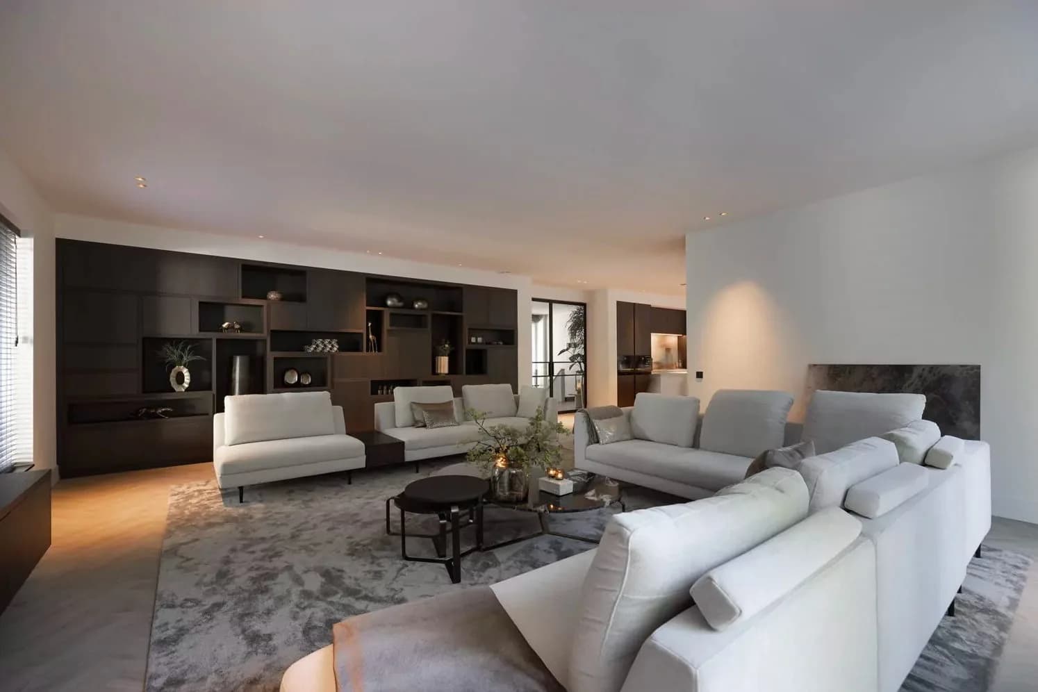 Slaapkamer met zithoek en bosuitzicht